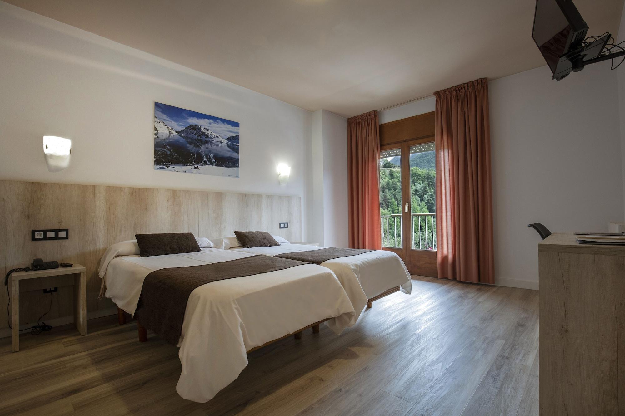 Hotel Marco Polo La Massana Exterior photo