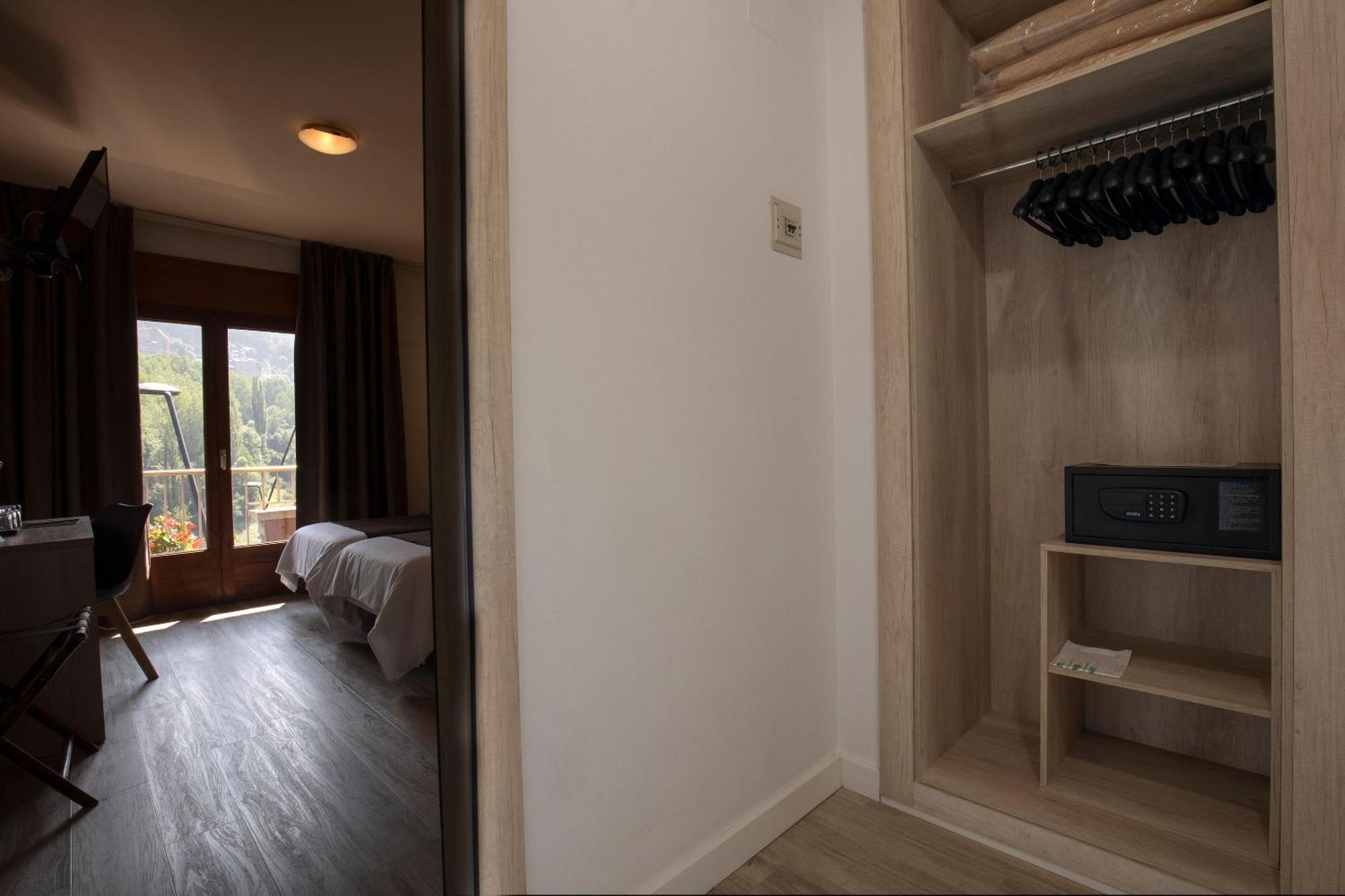 Hotel Marco Polo La Massana Exterior photo