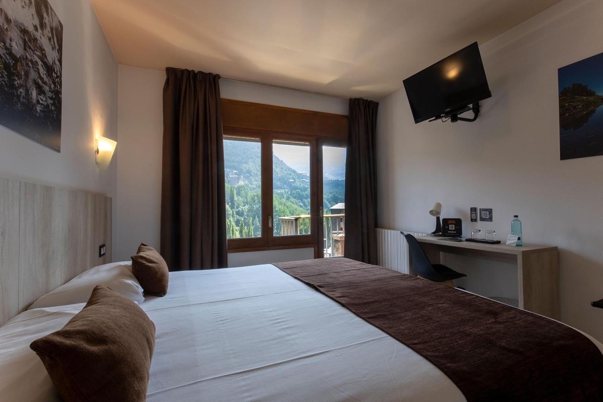 Hotel Marco Polo La Massana Exterior photo