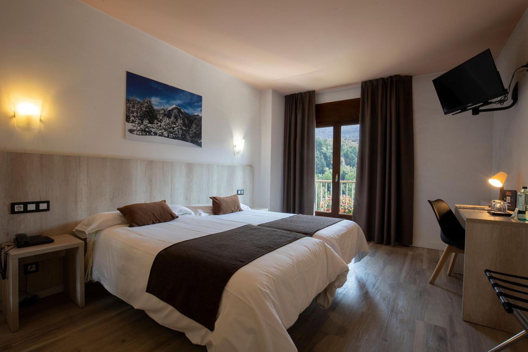 Hotel Marco Polo La Massana Exterior photo